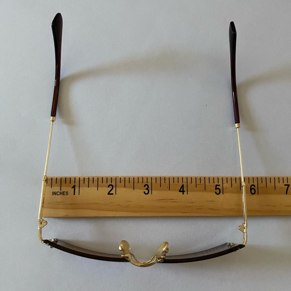 Fashion Rectangle Sunglasses with Case - Picture 6 of 7